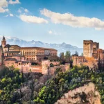 Las mejores rutas de senderismo en las montañas de España: Pirineos y Sierra Nevada