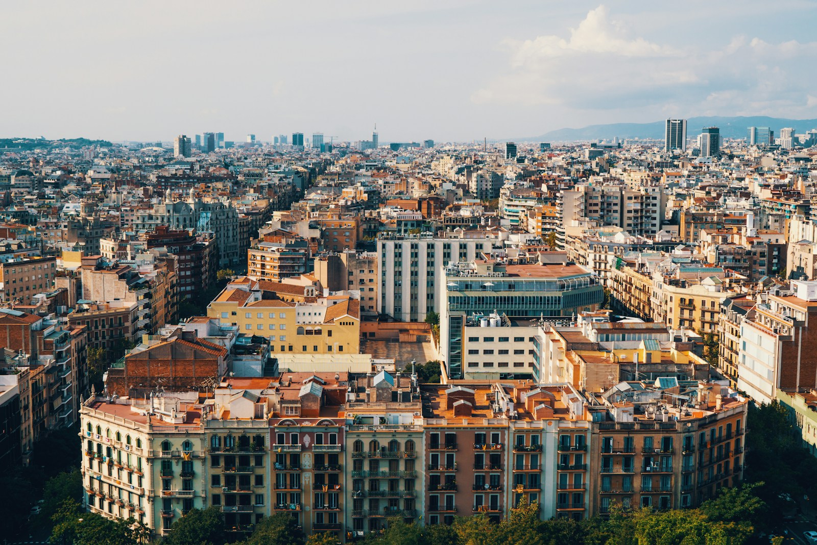 Barcelona: Architektura Gaudiego i więcej – przewodnik po Barcelonie