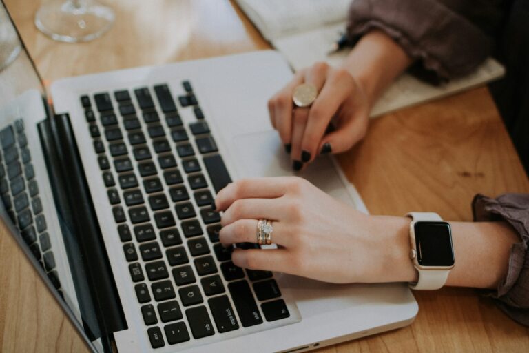 Google Gemini tworzy dokument i edytuje go w czacie — także po polsku