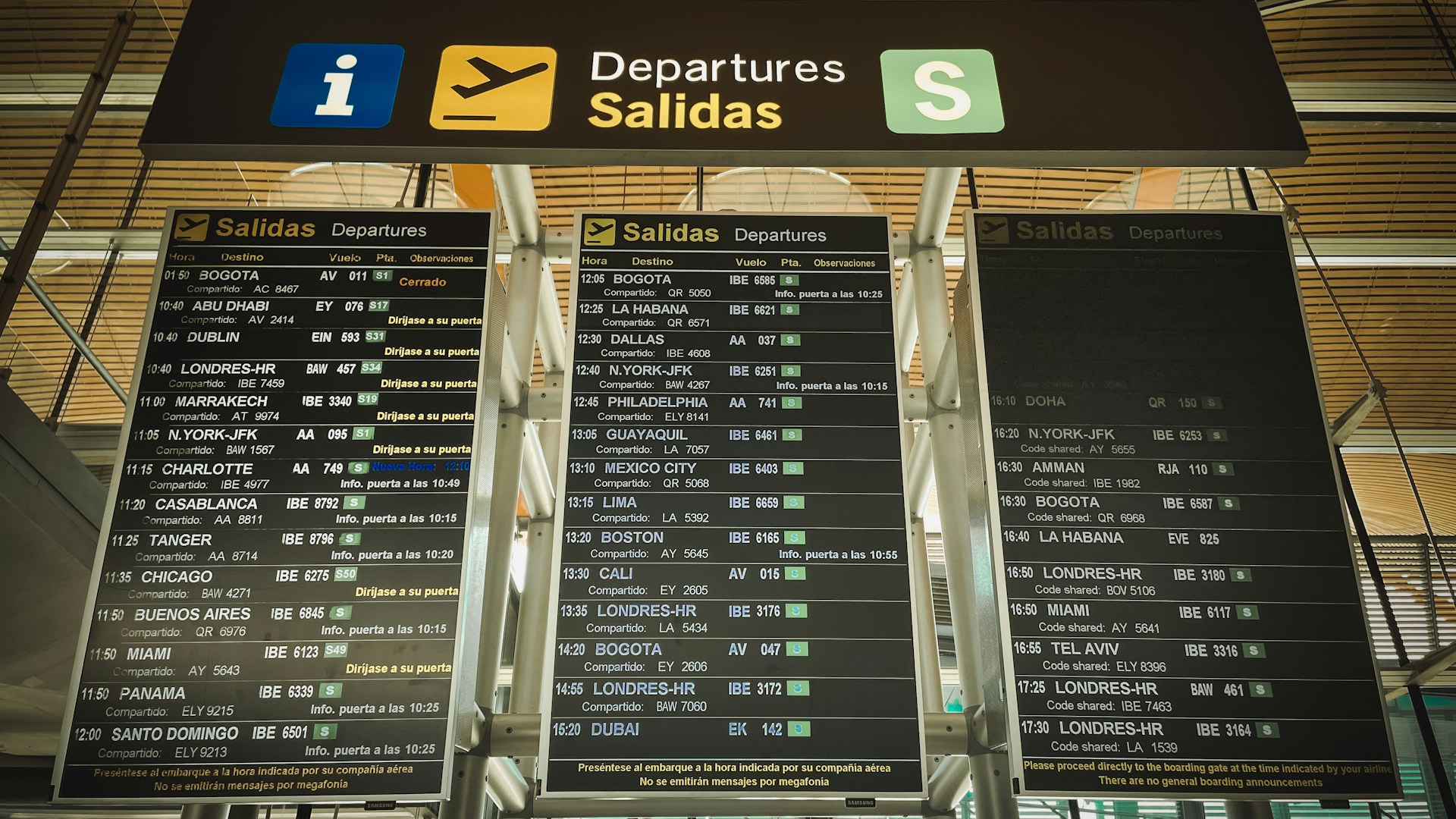 Ponad 40 nowych tras z Polski od 25 października – Wizz Air poleci do Egiptu